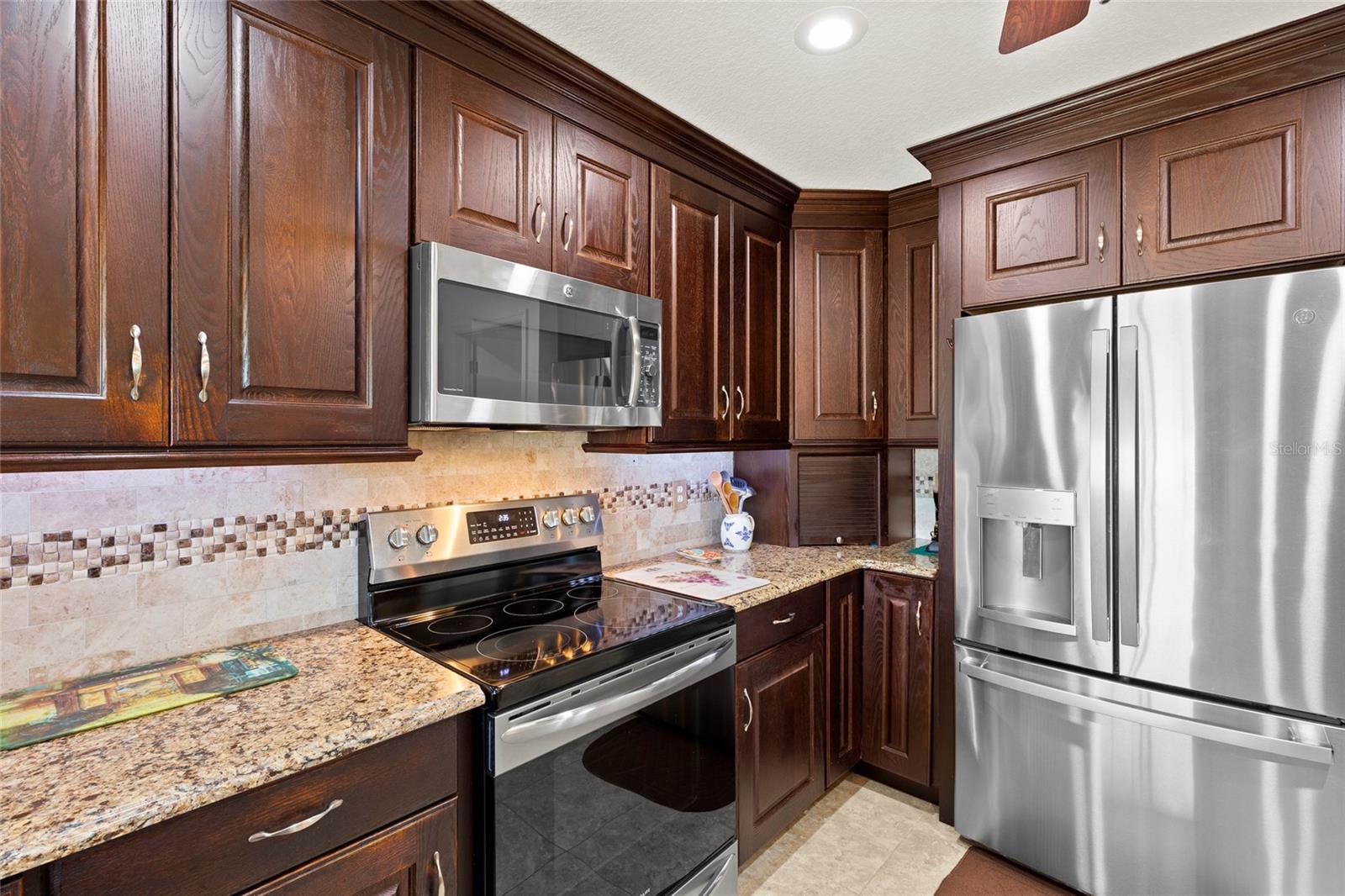 Image 10 of 34 For 2305 Lancaster Drive