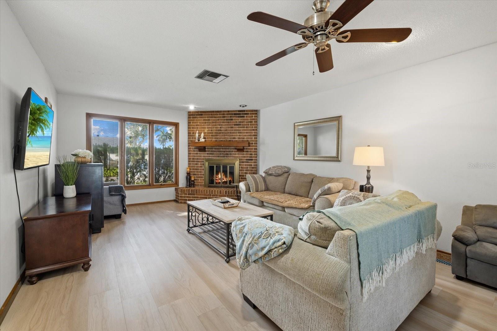 Image 6 of 28 For 1111 77th Street Nw