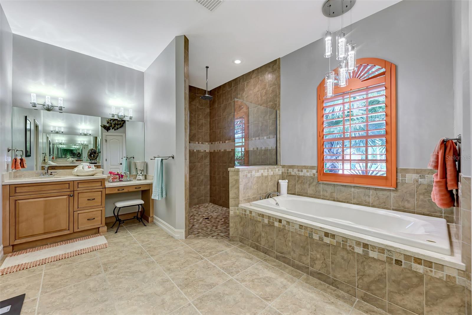 Image 32 of 48 For 118 Sao Luiz Street