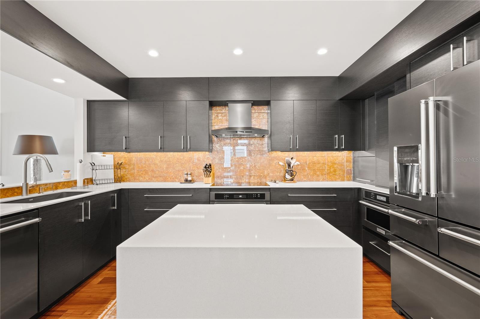 Image 19 of 47 For 26 Tidy Island Boulevard