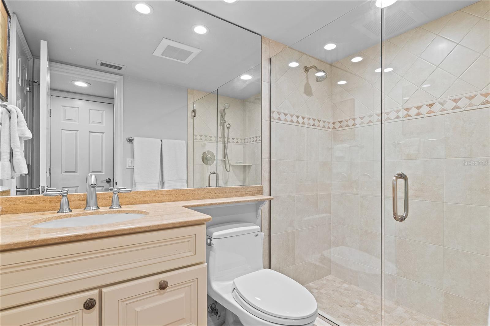 Image 31 of 47 For 26 Tidy Island Boulevard