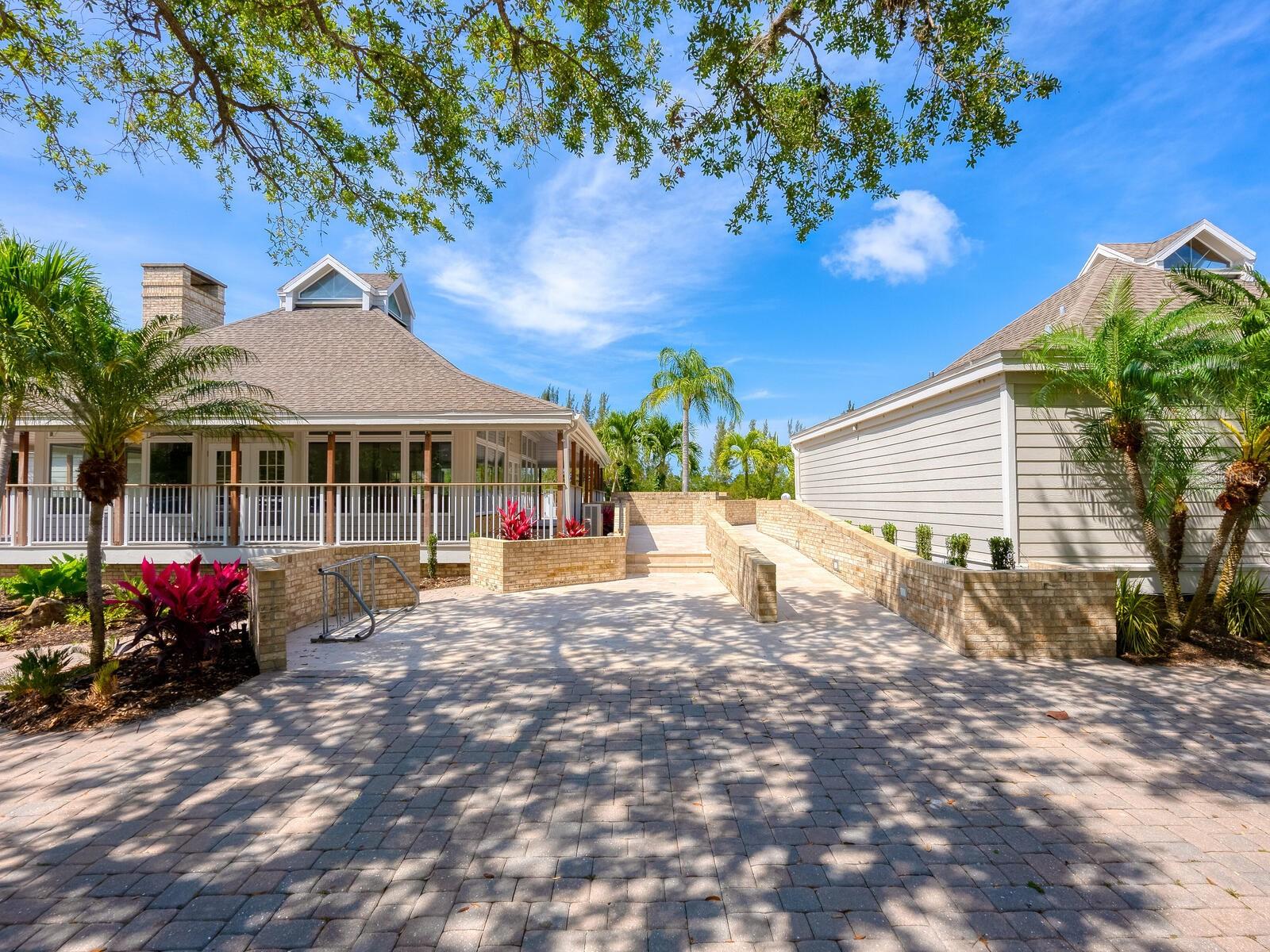 Image 38 of 47 For 26 Tidy Island Boulevard