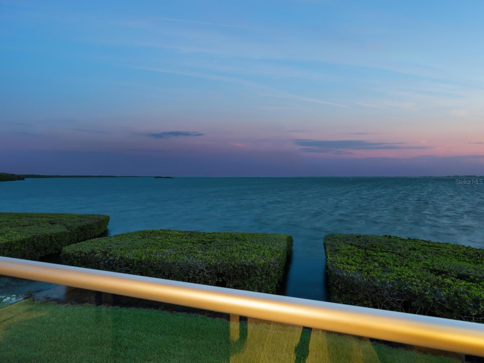 Image 4 of 47 For 26 Tidy Island Boulevard