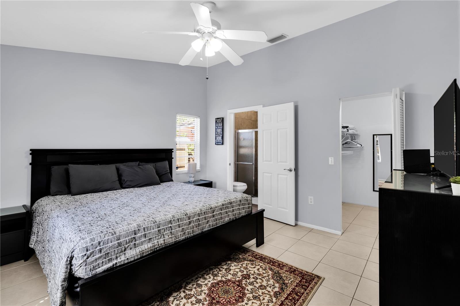 Image 12 of 26 For 2648 Nassau Street