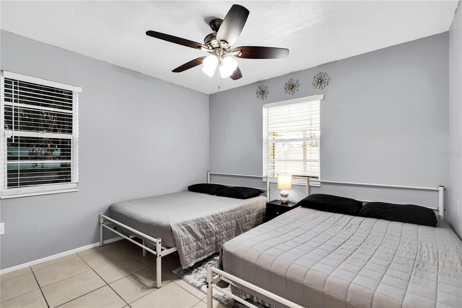 Image 18 of 26 For 2648 Nassau Street