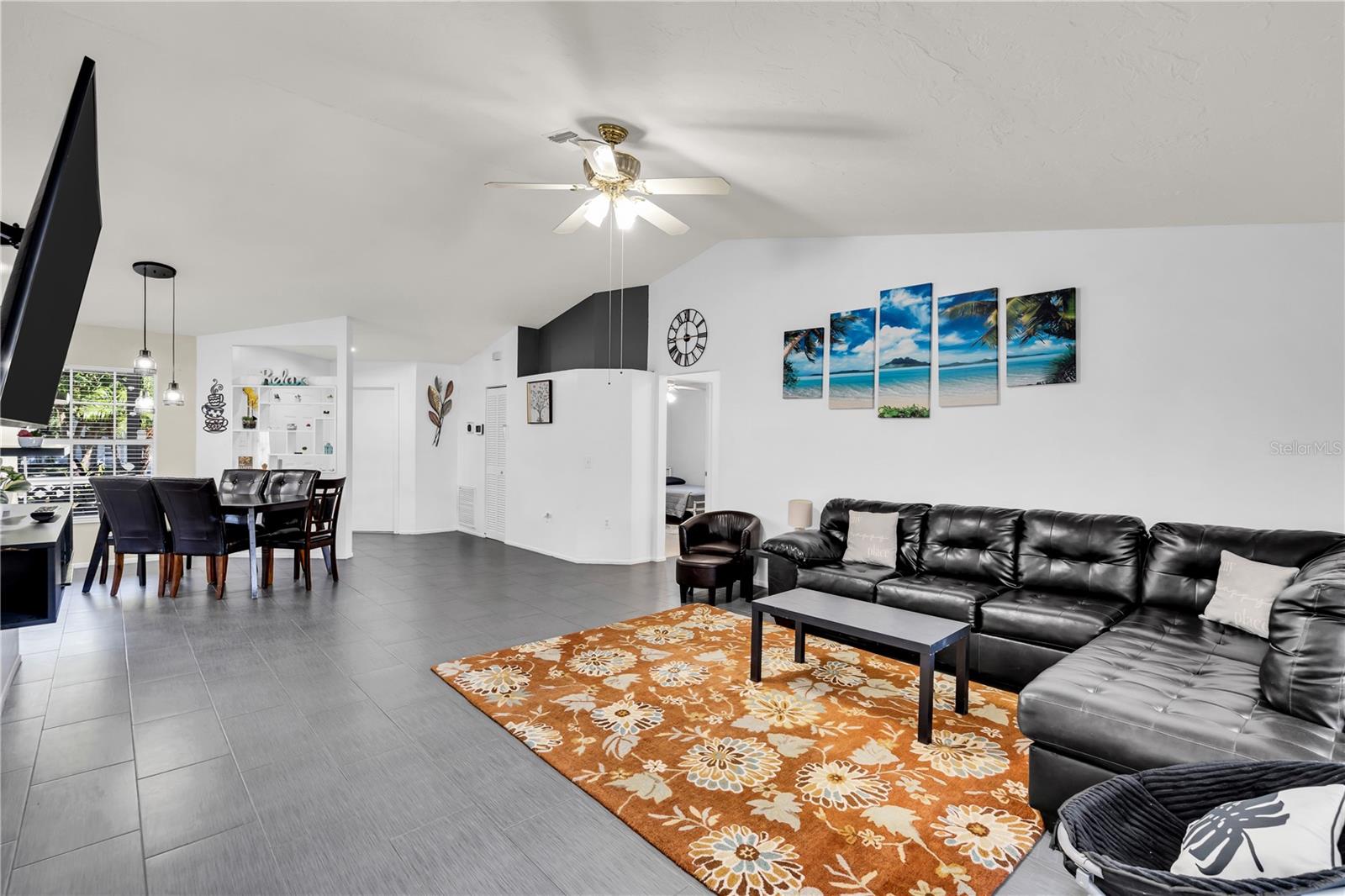 Image 2 of 26 For 2648 Nassau Street