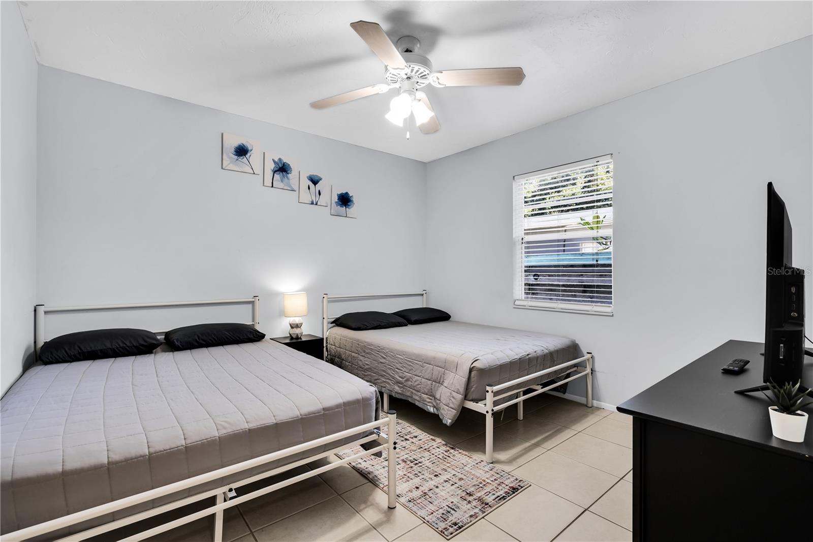 Image 20 of 26 For 2648 Nassau Street