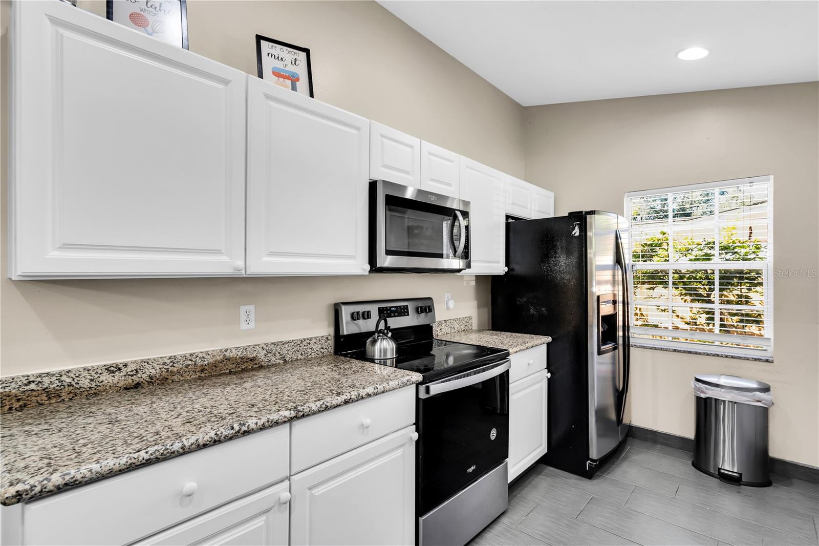 Image 8 of 26 For 2648 Nassau Street