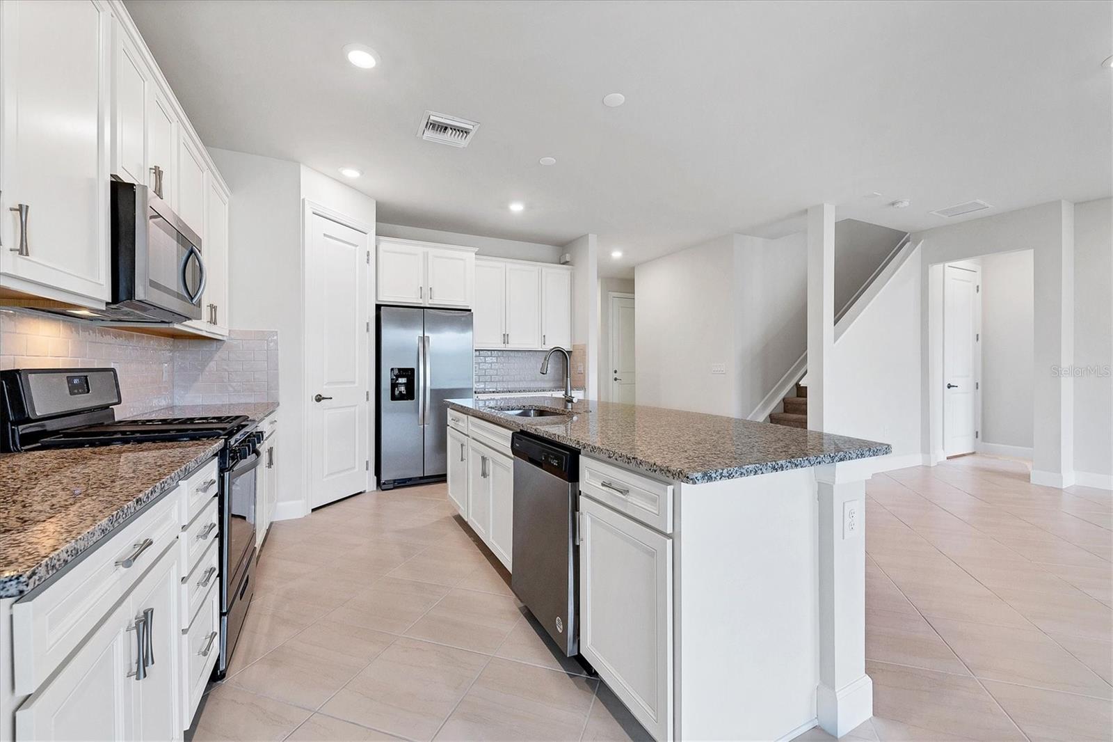 Image 14 of 46 For 3519 Harlowe Run