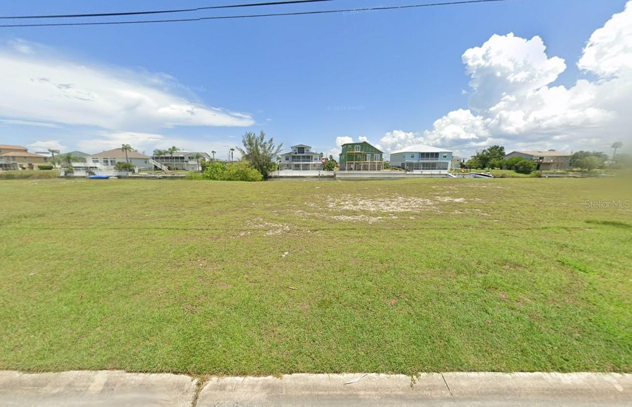 Image 2 of 6 For 3487 Bluefish Drive