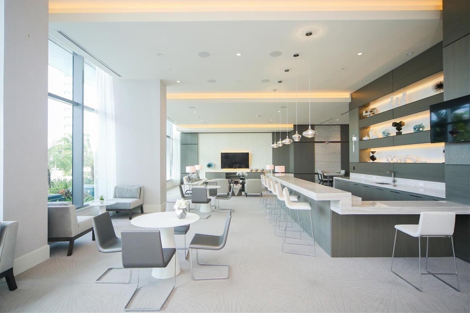 Image 38 of 41 For 1155 Gulfstream Avenue 802