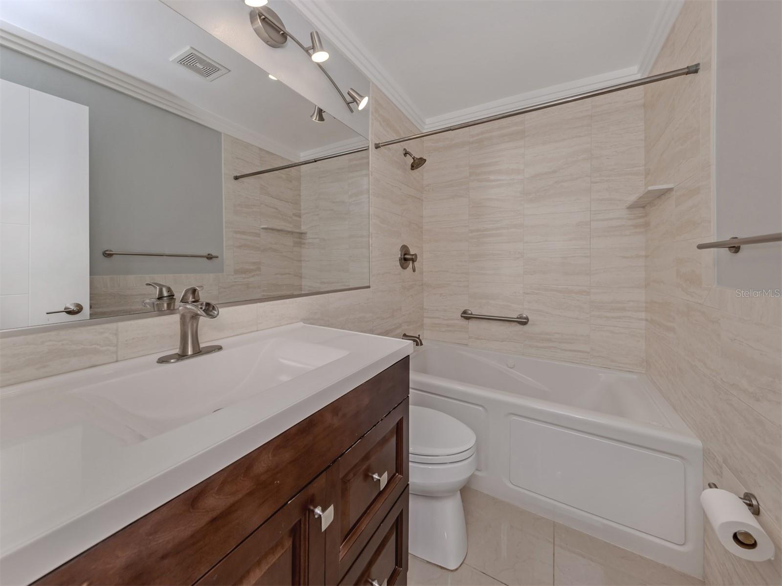 Image 21 of 63 For 2616 Hidden Lake Drive N A