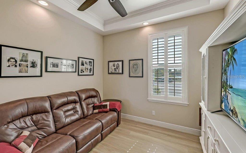 Image 33 of 96 For 14401 Masthead Drive