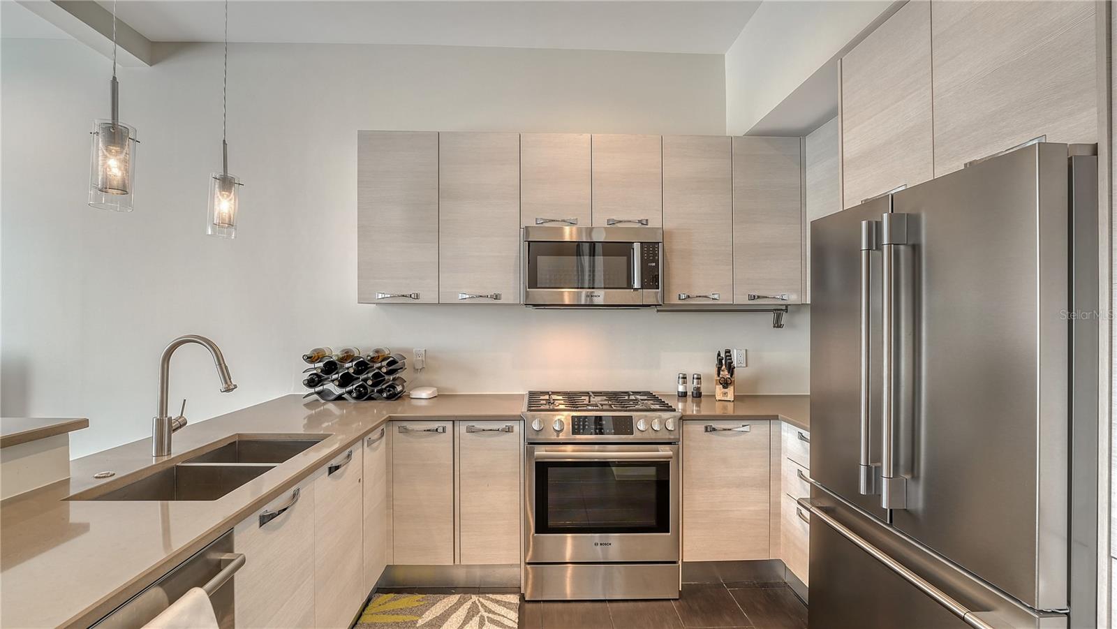 Image 5 of 48 For 211 Cosmopolitan Court 211