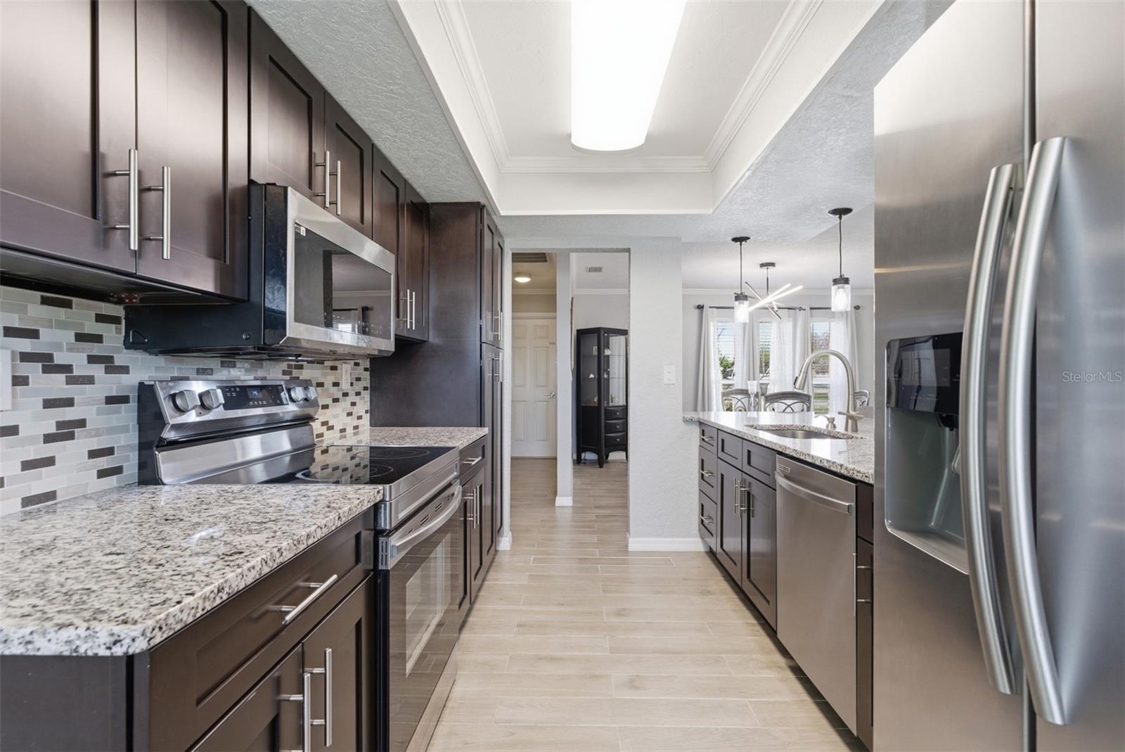 Image 14 of 52 For 4240 Shamrock Drive