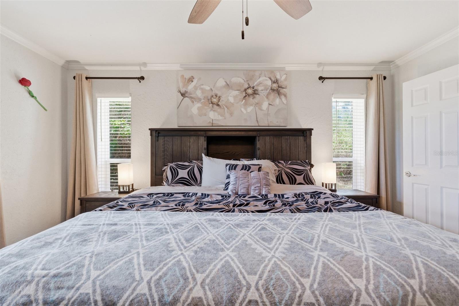 Image 21 of 52 For 4240 Shamrock Drive