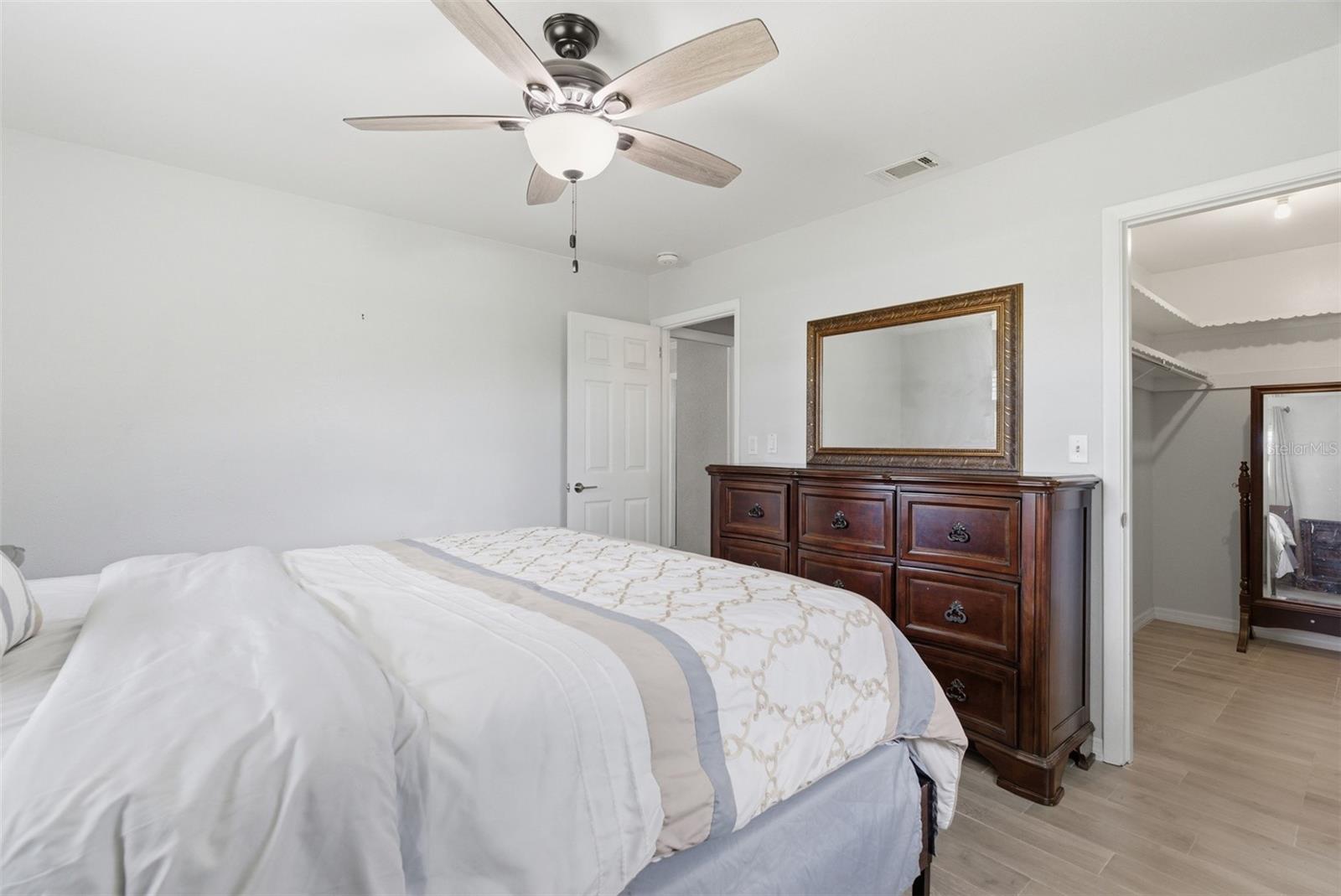 Image 30 of 52 For 4240 Shamrock Drive