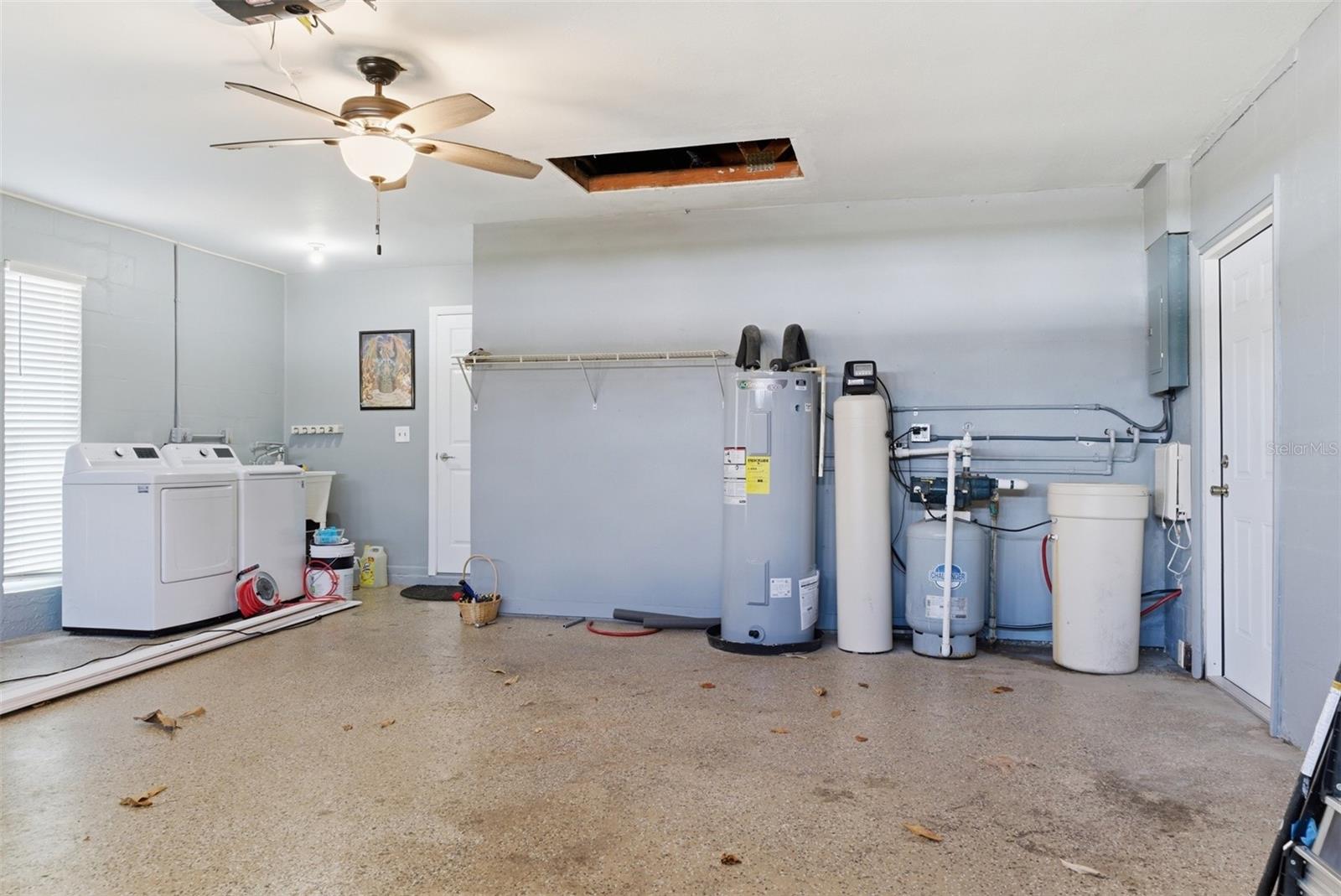 Image 31 of 52 For 4240 Shamrock Drive