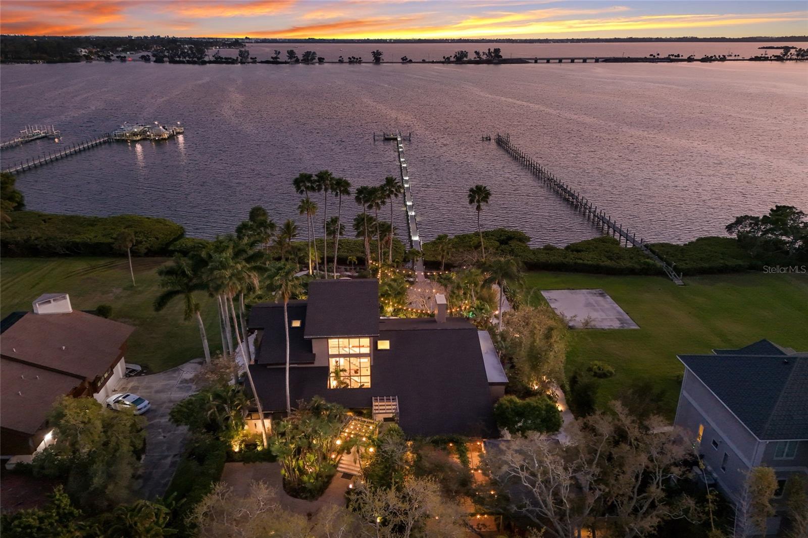 Image 96 of 100 For 608 87th Street Court Nw