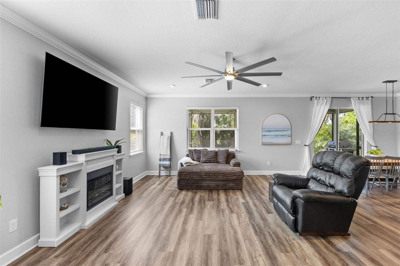 Image 4 of 37 For 8523 Rain Lily Crossing