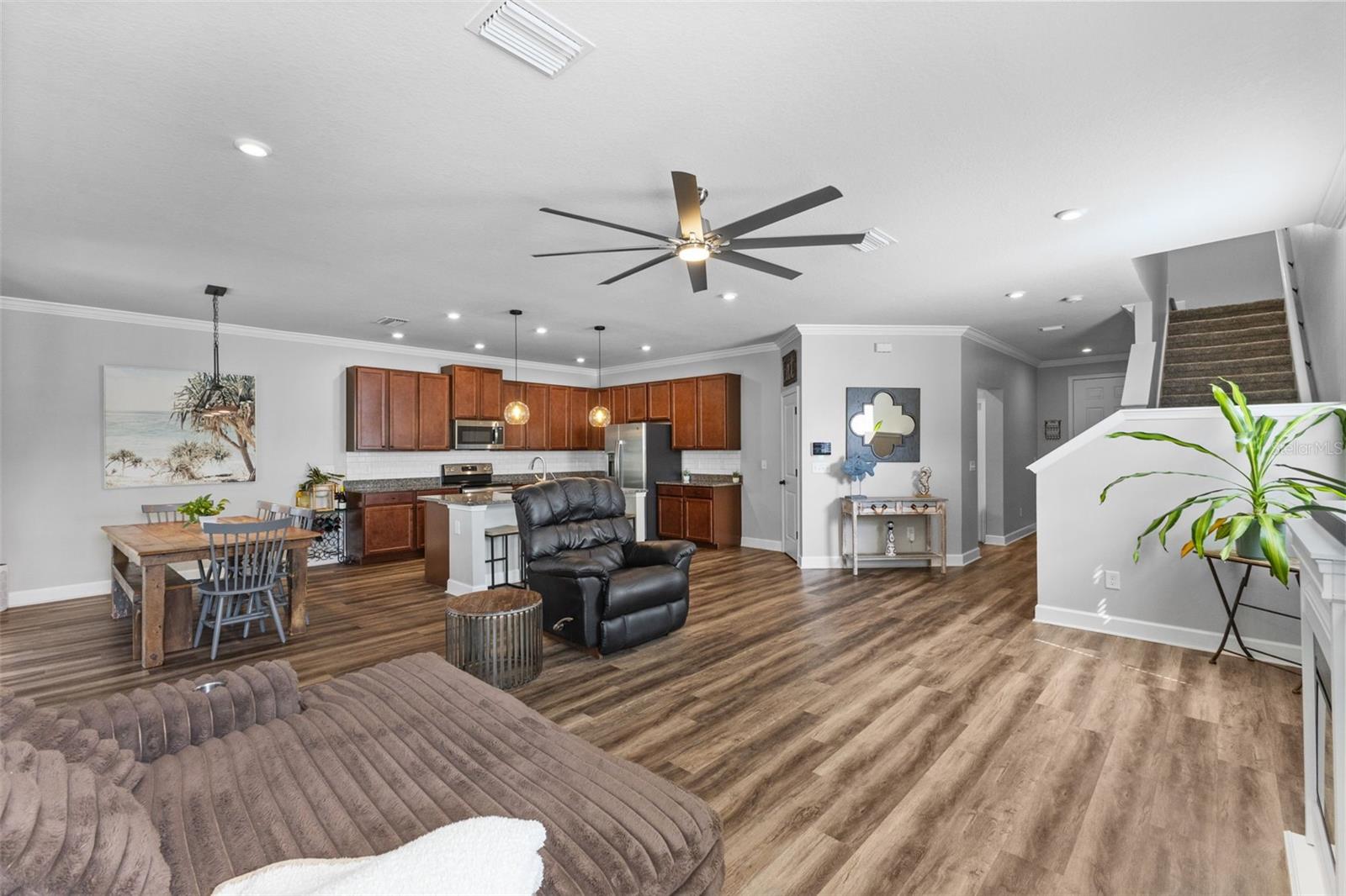 Image 7 of 37 For 8523 Rain Lily Crossing