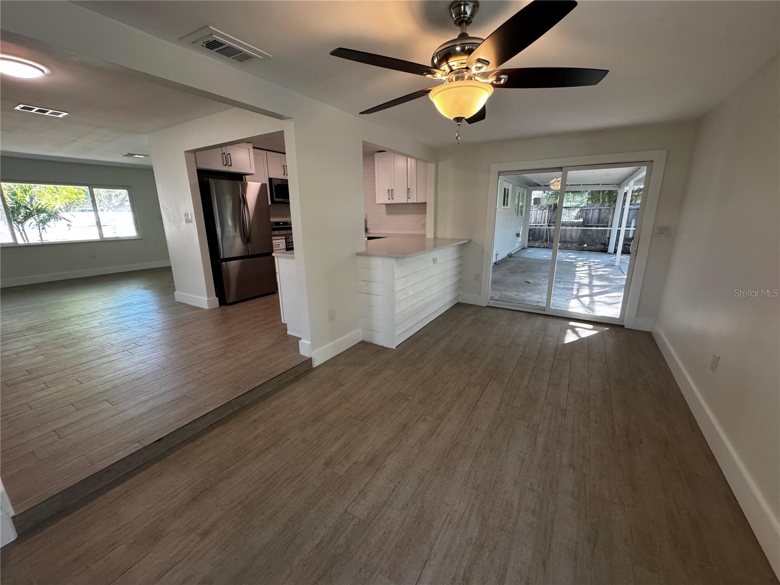 Image 14 of 22 For 3182 Hatton Street