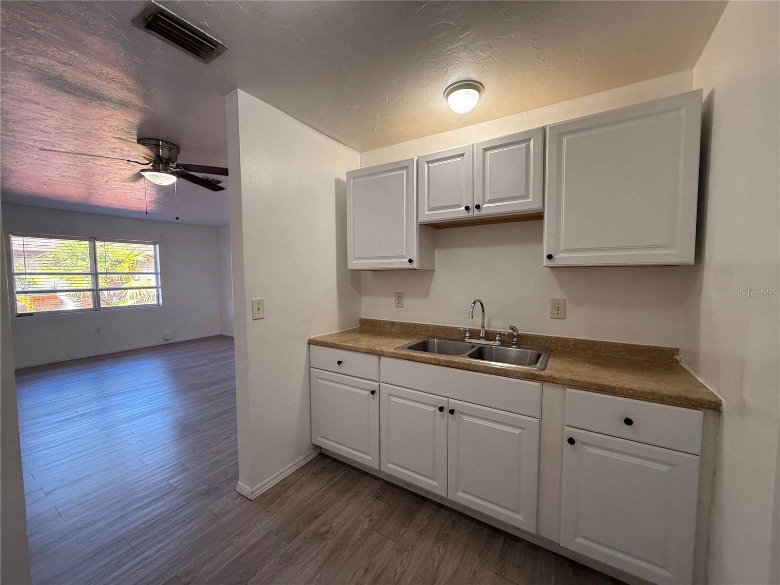 Image 4 of 9 For 1423 17th Street