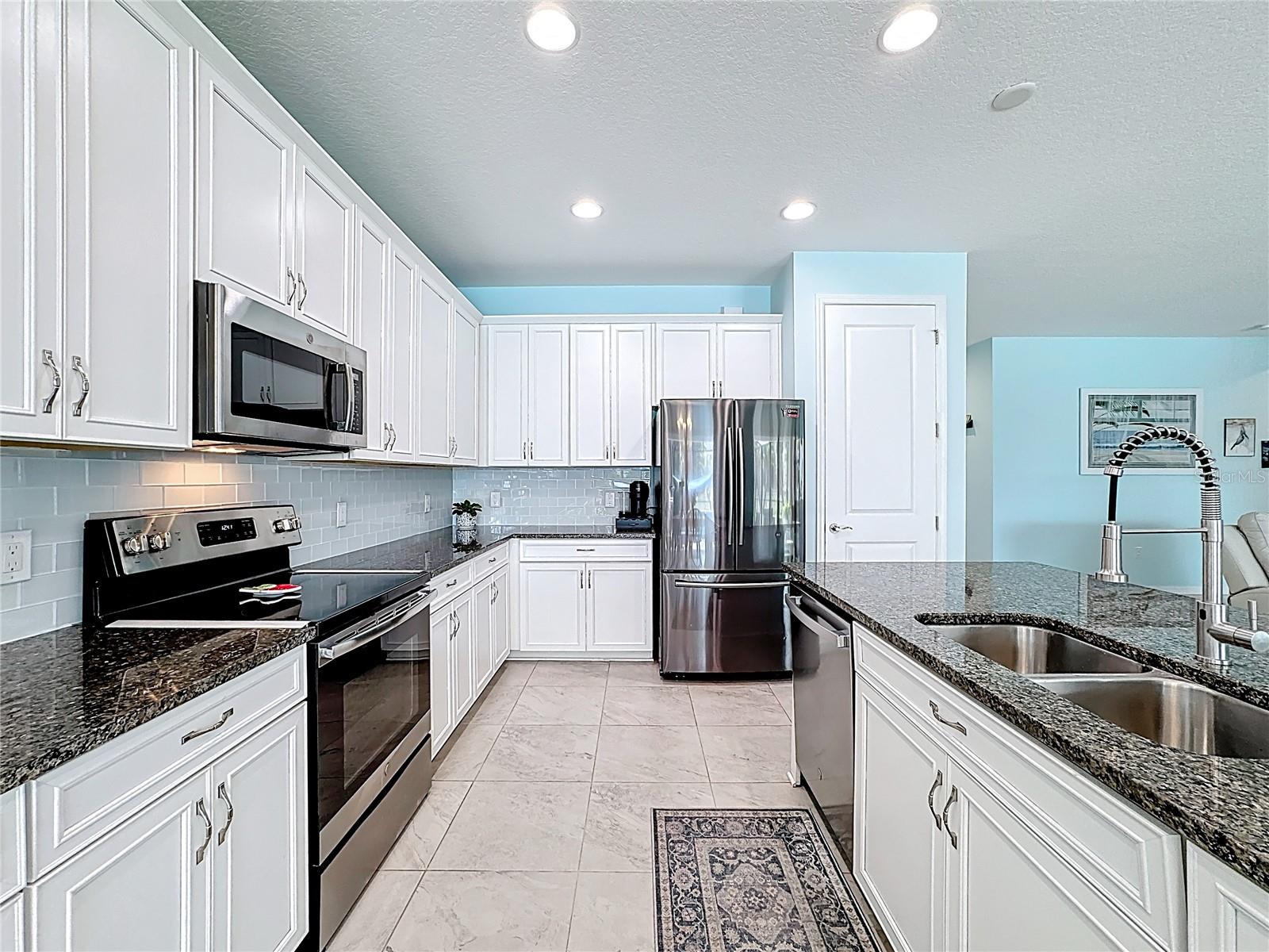 Image 15 of 56 For 11437 Montserrat Drive