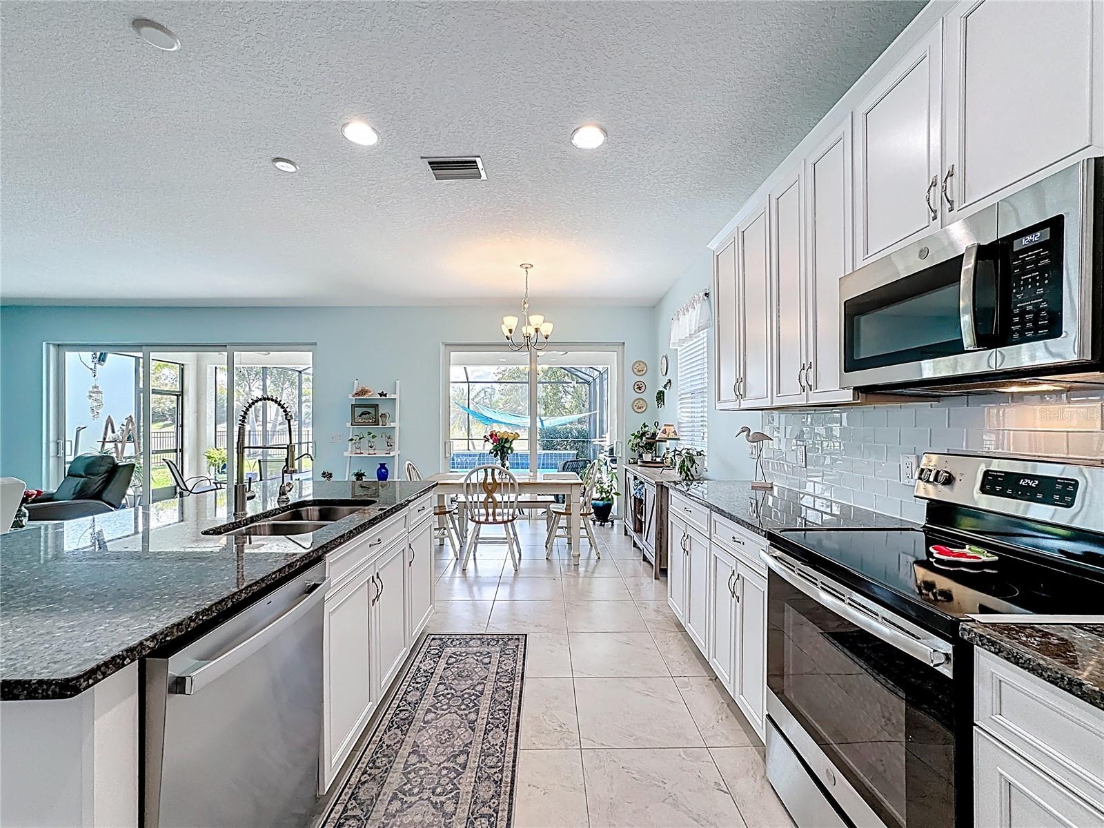 Image 18 of 56 For 11437 Montserrat Drive