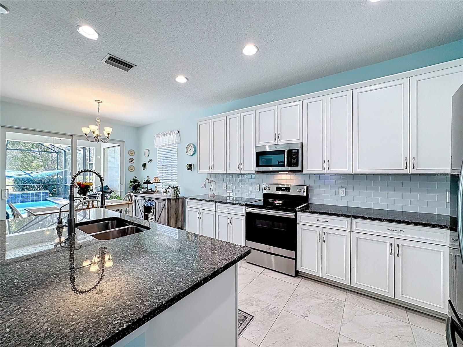 Image 19 of 56 For 11437 Montserrat Drive