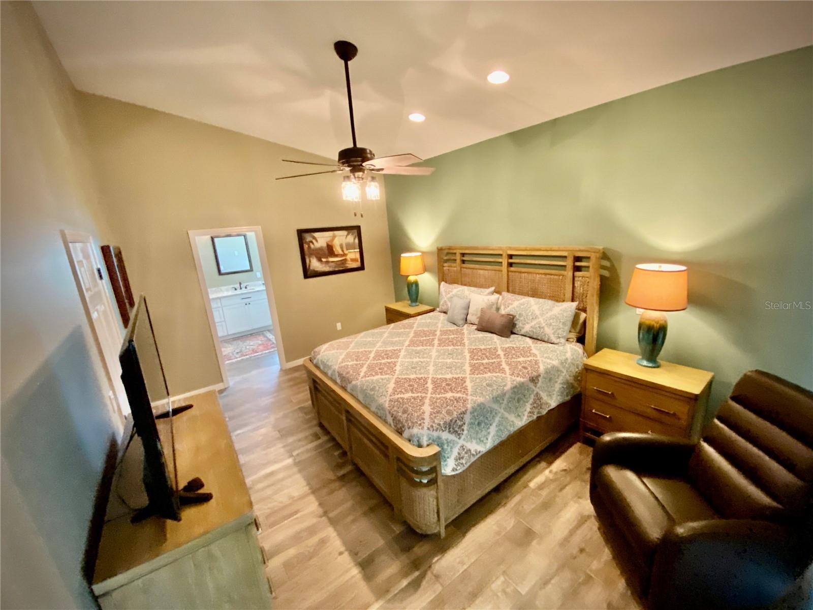 Image 18 of 62 For 1520 91st Court Nw