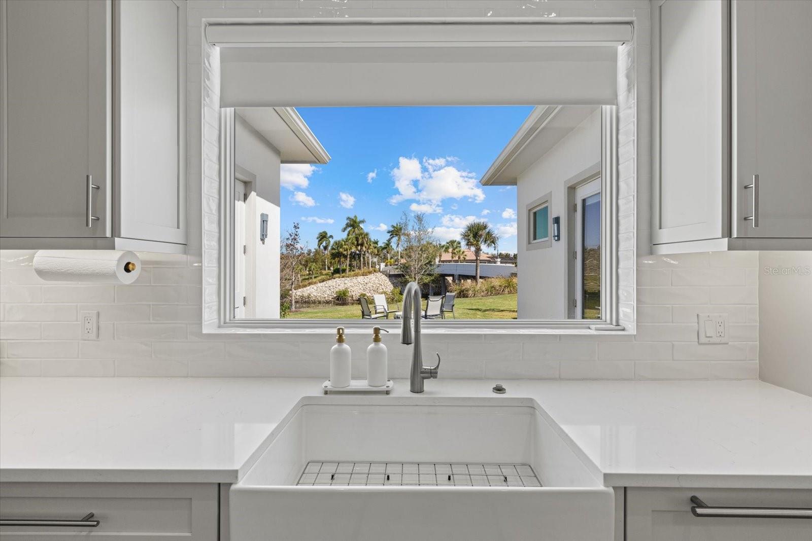 Listing photo id 14 for 1831 Rio Vista Terrace