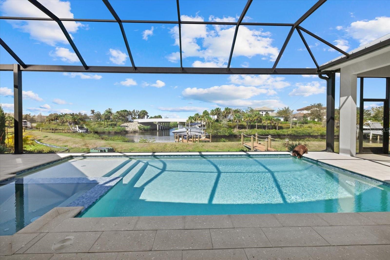 Listing photo id 0 for 1831 Rio Vista Terrace