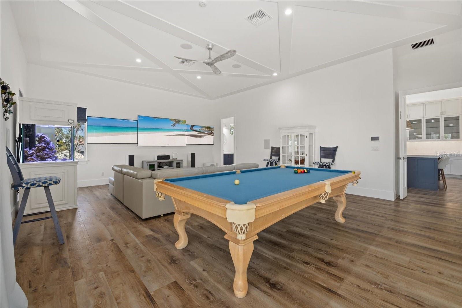 Listing photo id 21 for 1831 Rio Vista Terrace