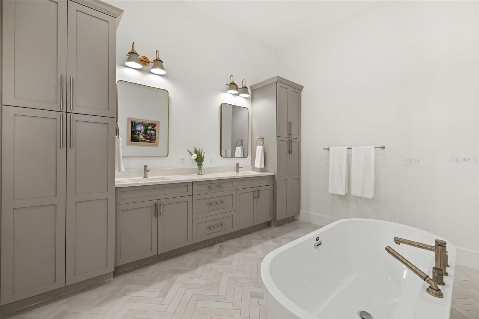 Listing photo id 32 for 1831 Rio Vista Terrace