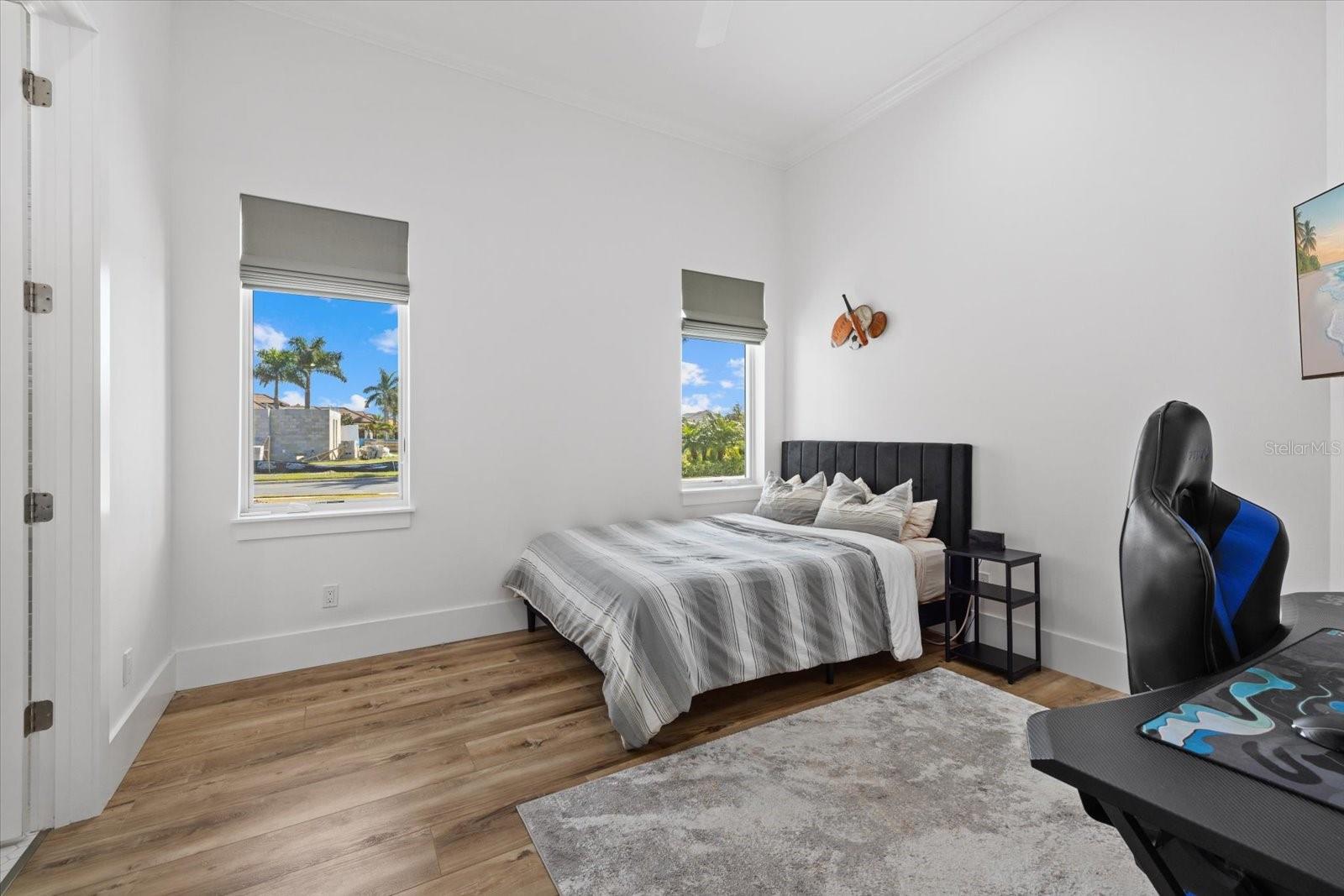 Listing photo id 40 for 1831 Rio Vista Terrace