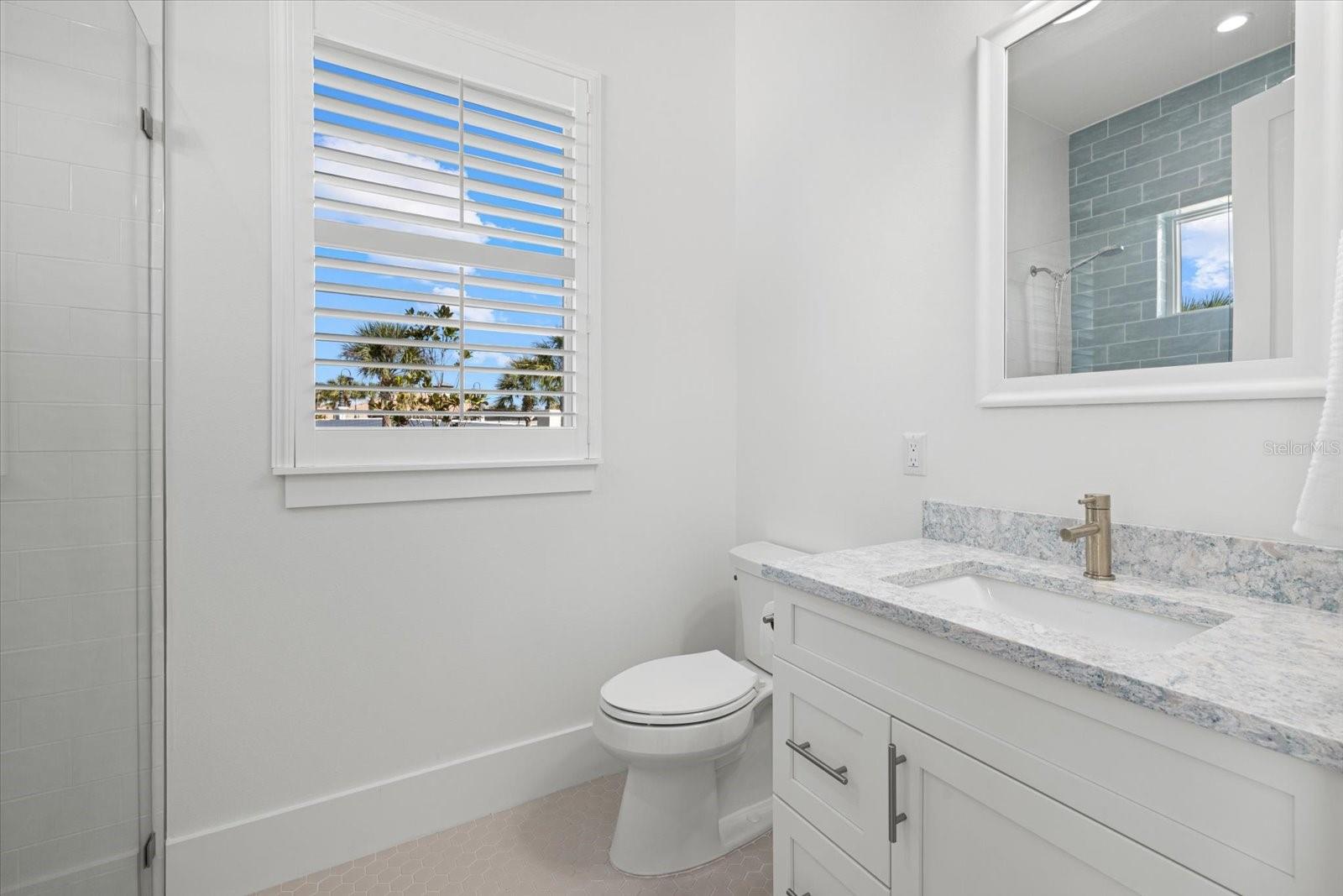 Listing photo id 44 for 1831 Rio Vista Terrace