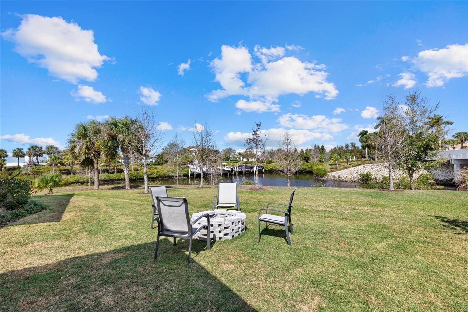 Listing photo id 61 for 1831 Rio Vista Terrace