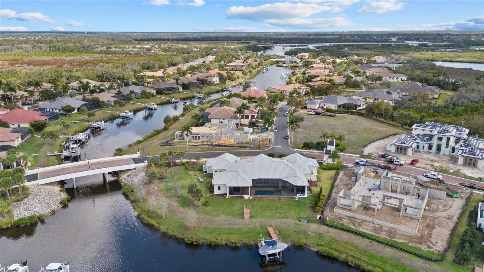 Listing photo id 72 for 1831 Rio Vista Terrace