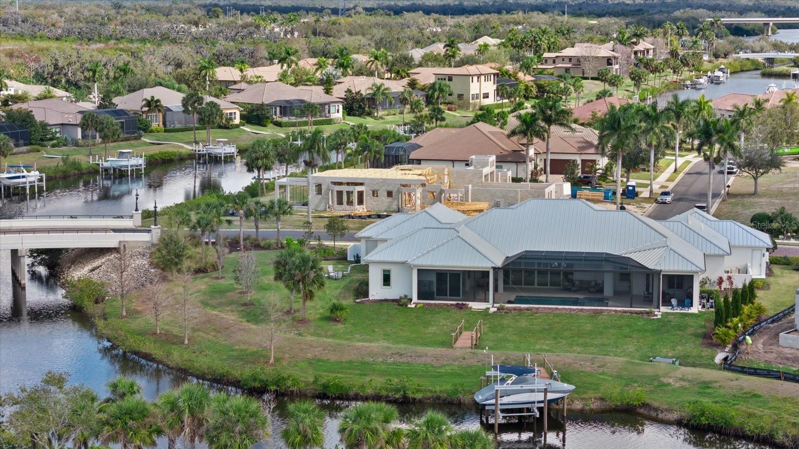 Listing photo id 73 for 1831 Rio Vista Terrace