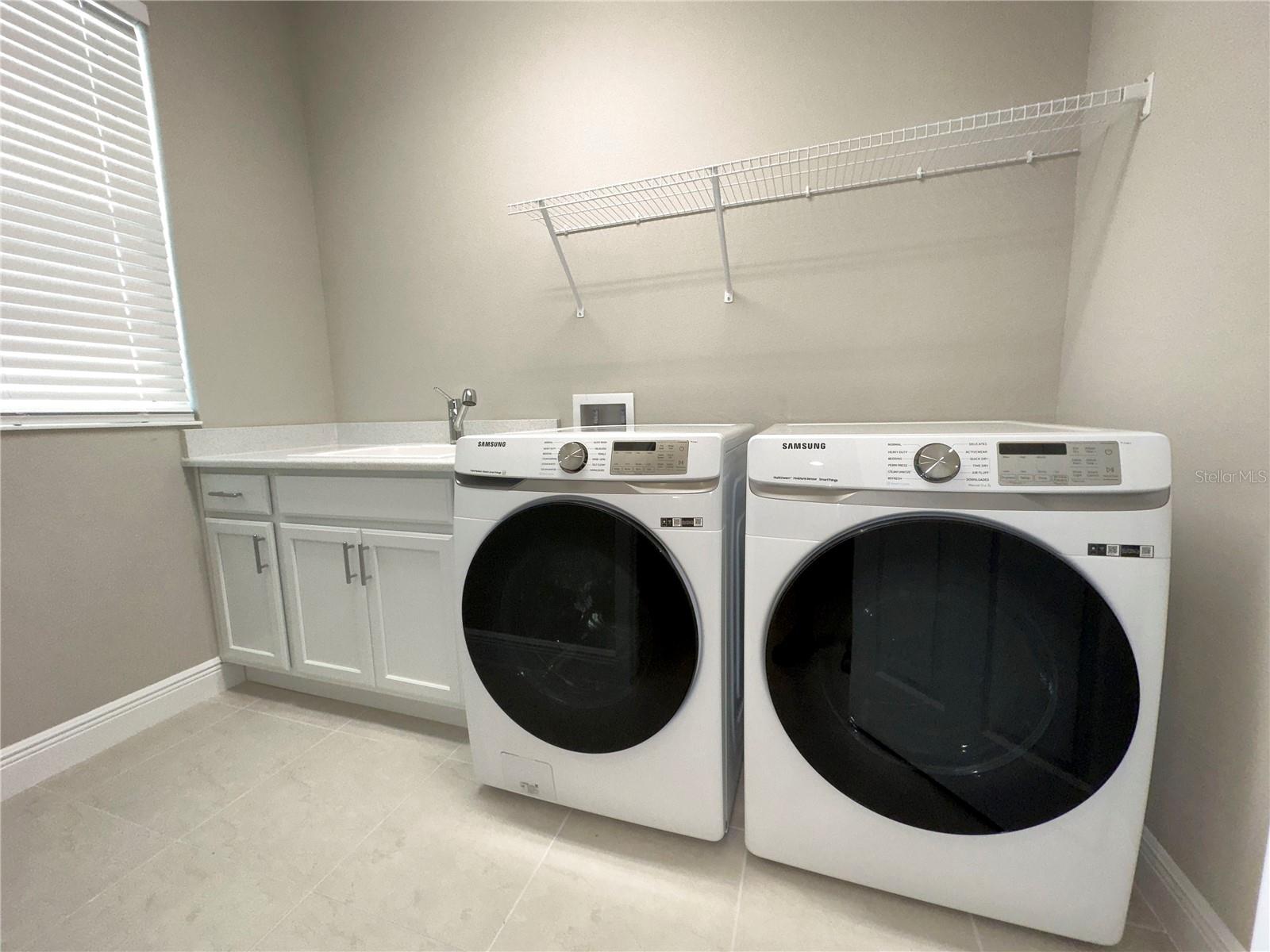 Image 18 of 21 For 10509 Klee Avenue