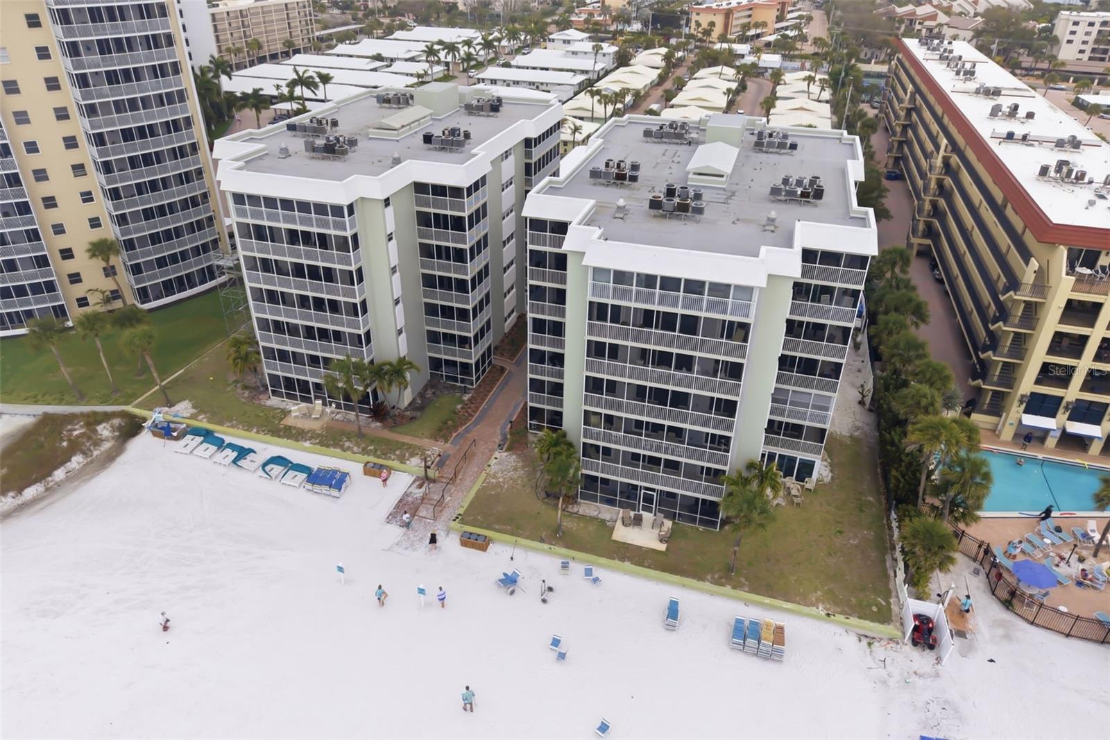 Image 7 of 68 For 6312 Midnight Pass Road 305s