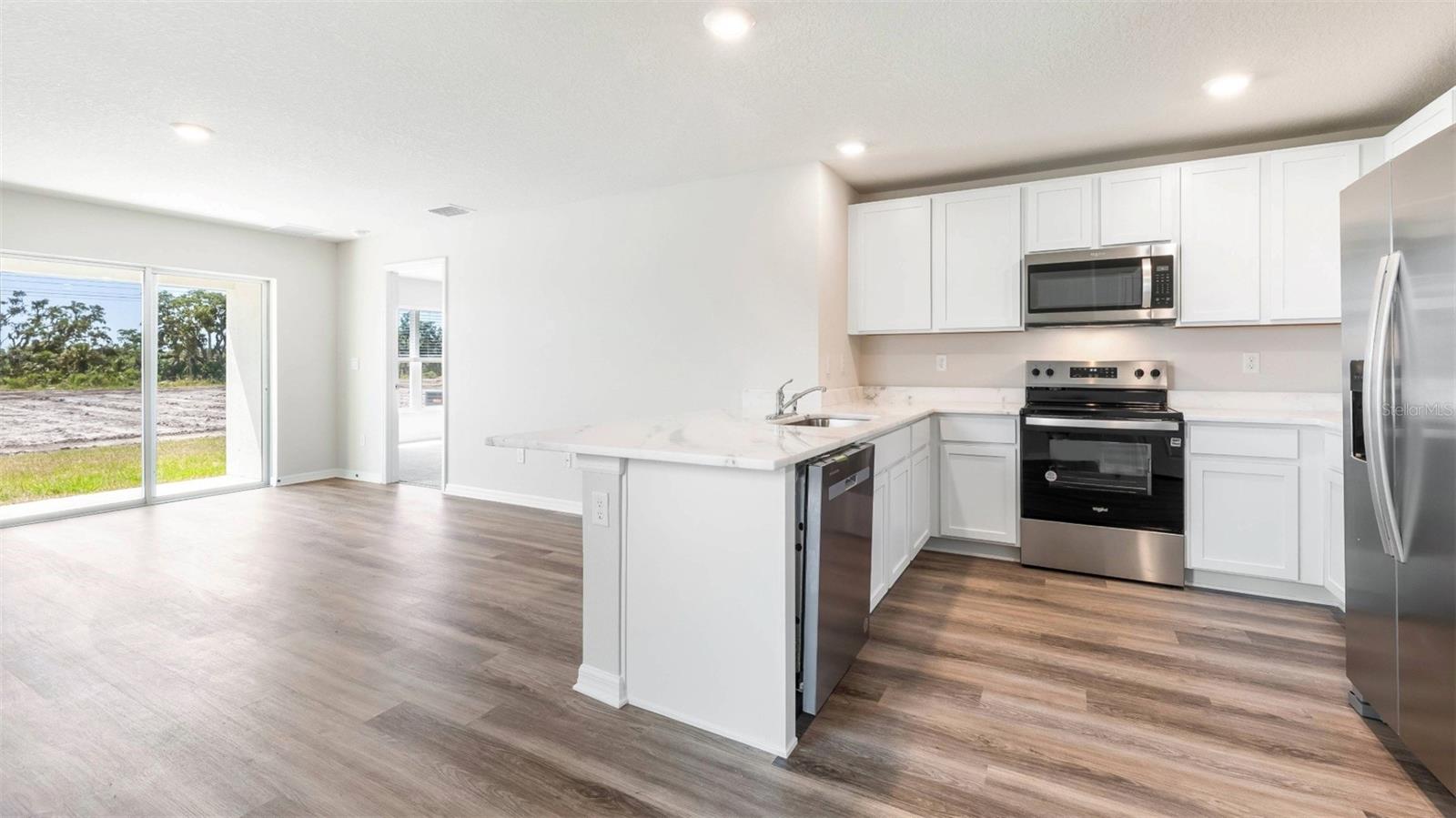 Image 8 of 18 For 8817 Clear View Street