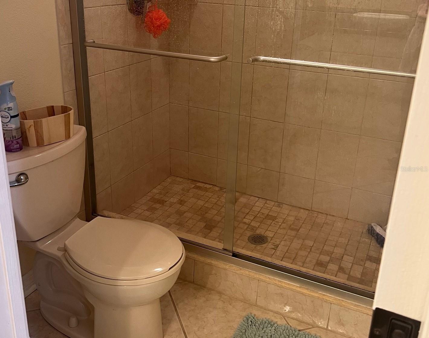 Image 12 of 26 For 8750 Olde Hickory Avenue 9105