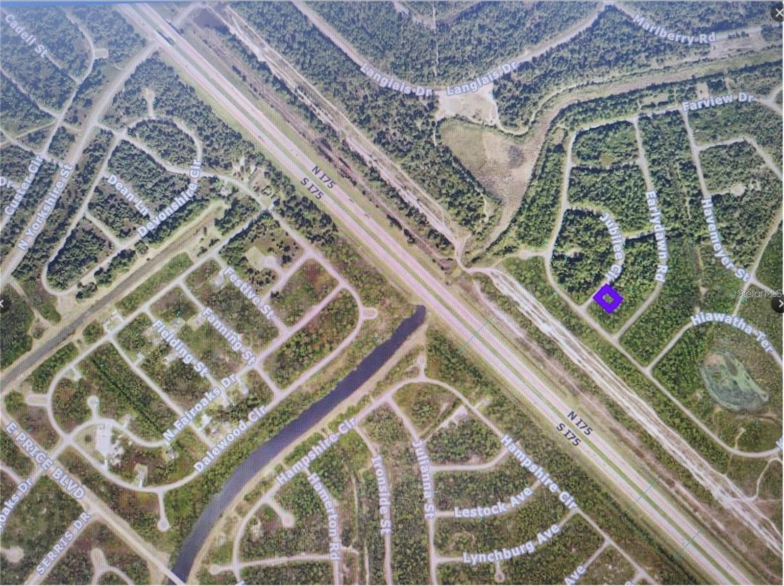 Image 2 of 2 For Jubilee Circle