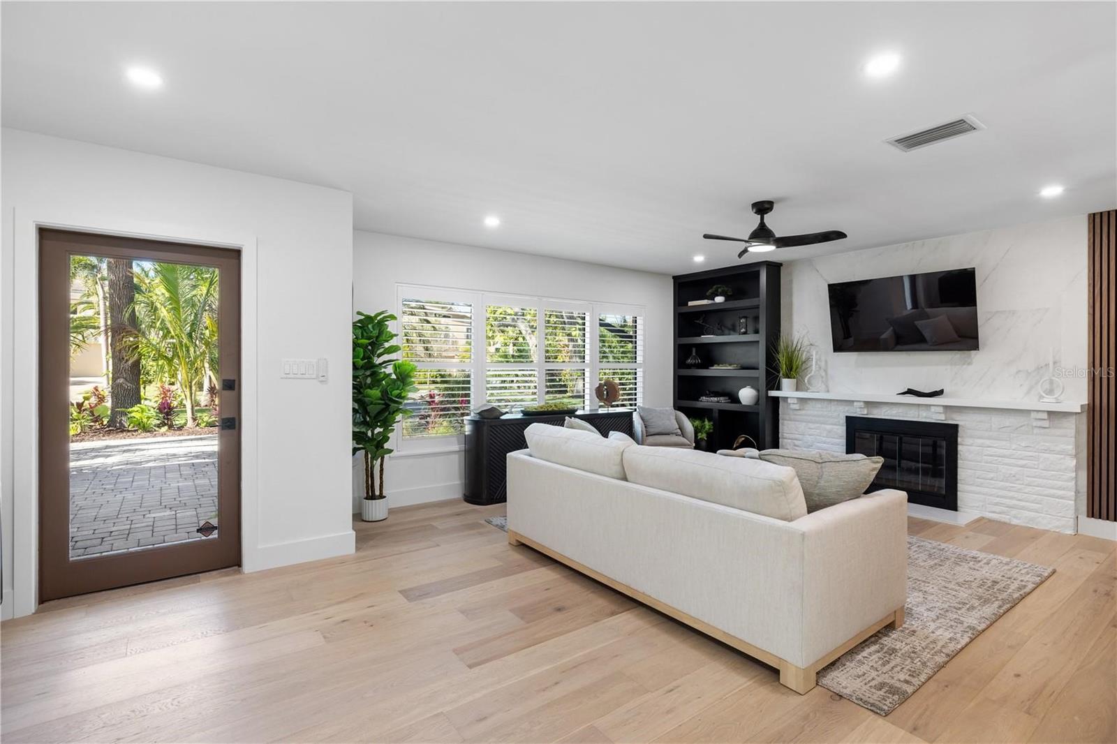 Image 21 of 73 For 3705 Tangier Terrace