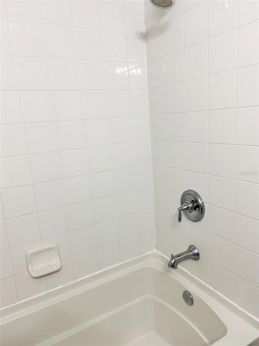 Image 19 of 30 For 8946 White Sage Loop