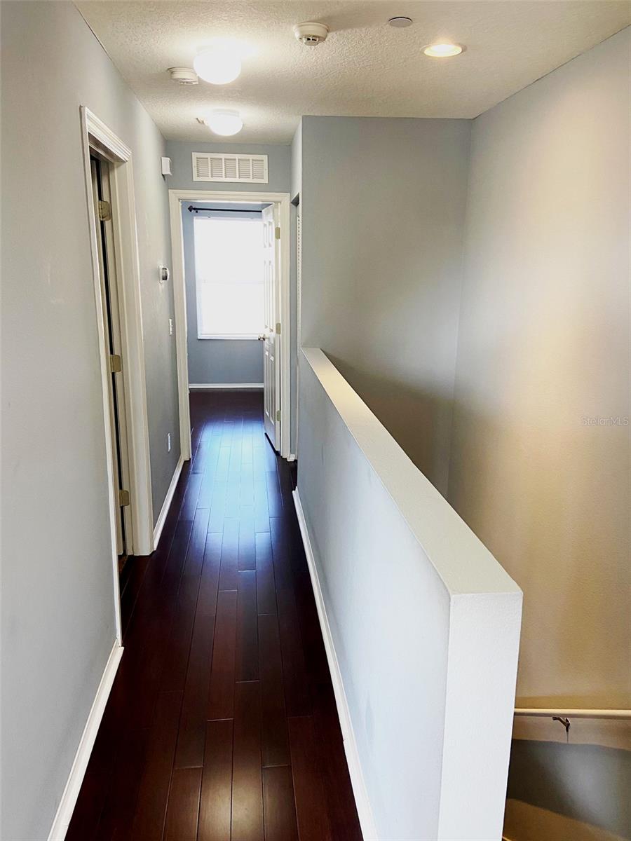 Image 20 of 30 For 8946 White Sage Loop