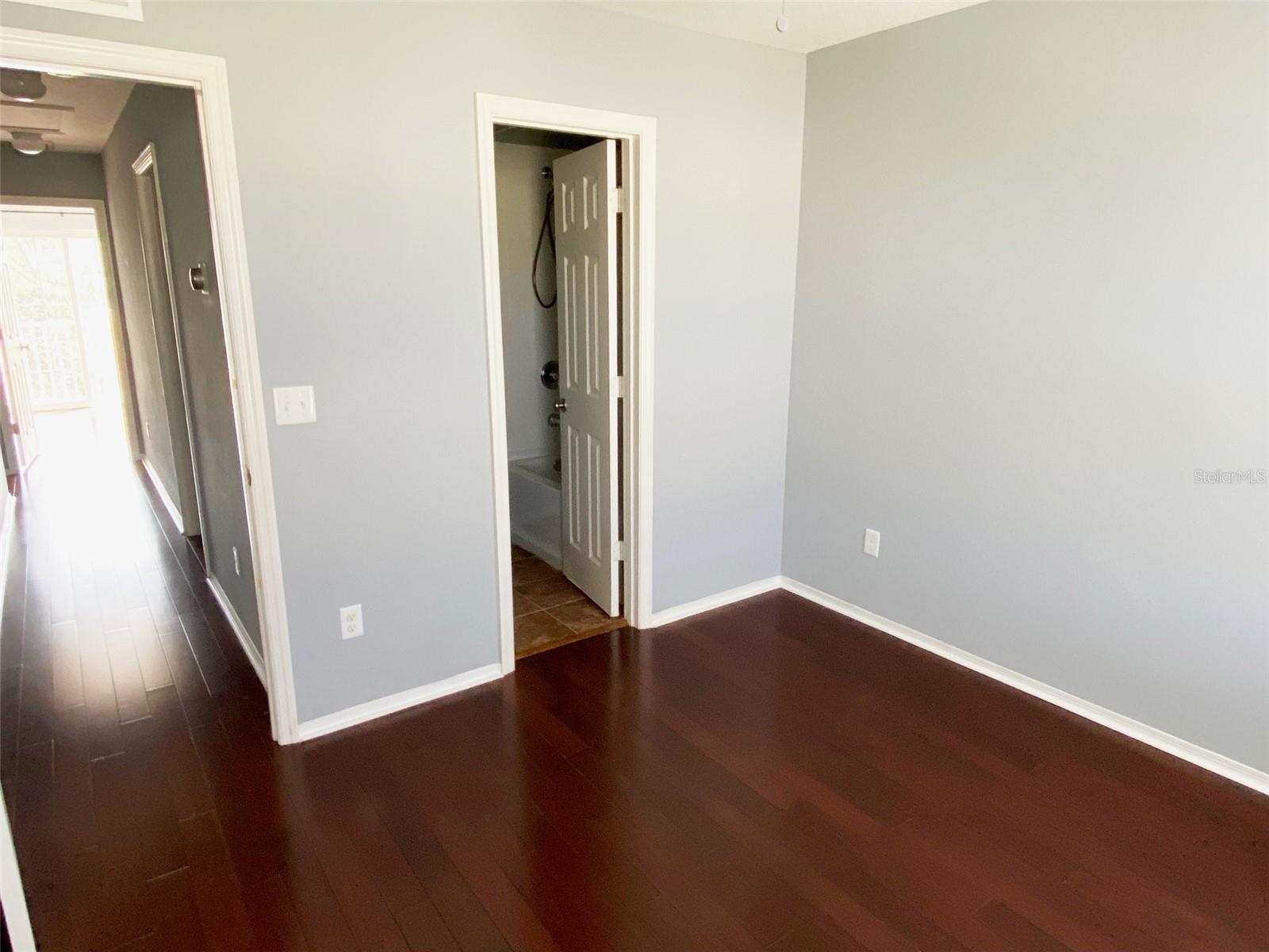 Image 23 of 30 For 8946 White Sage Loop