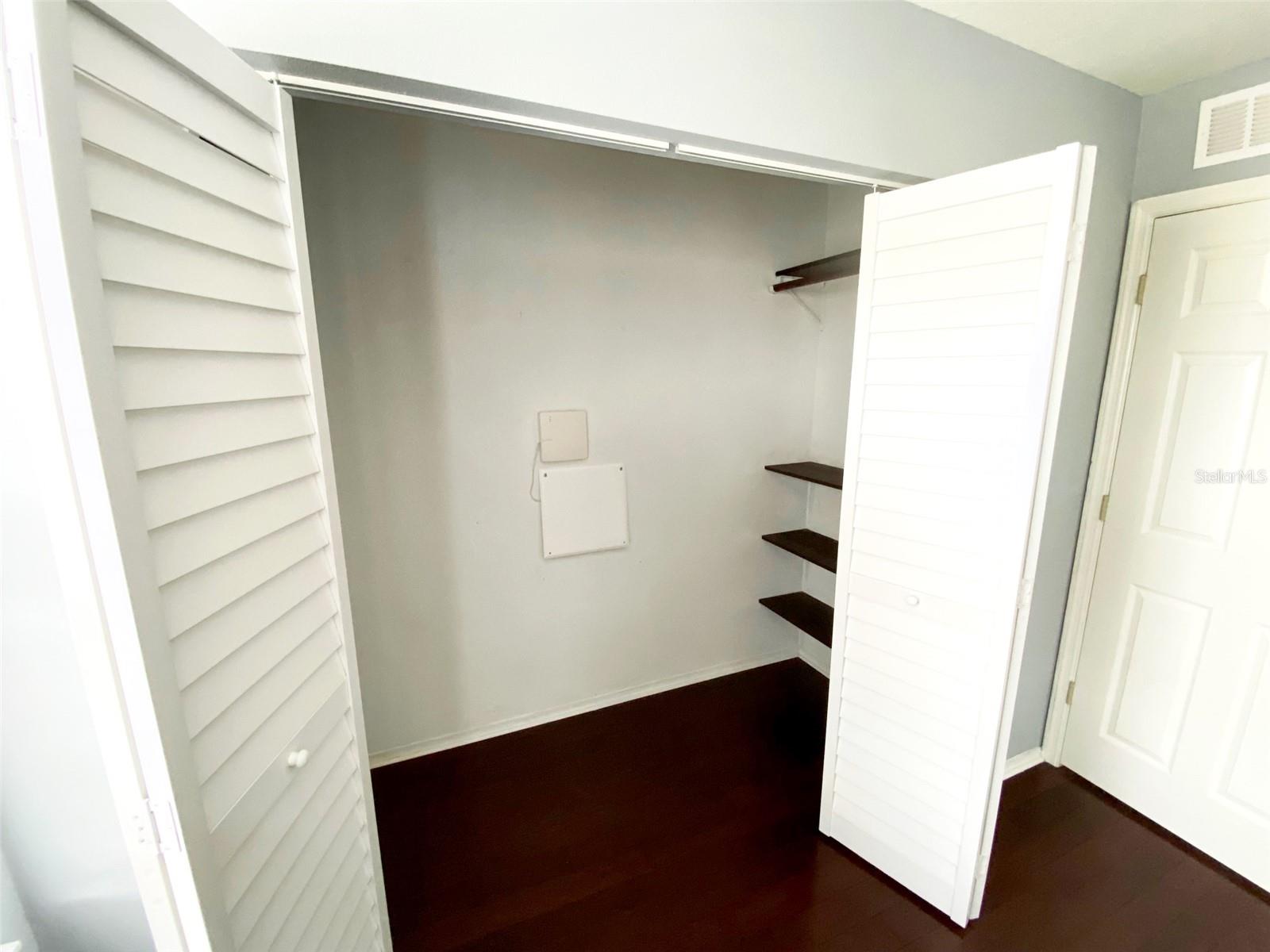 Image 24 of 30 For 8946 White Sage Loop